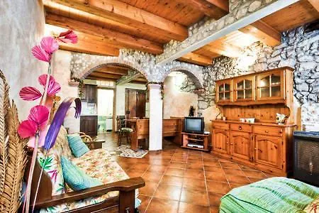 Agriturismo Su'E Lentu Bosa Vakantieboerderij